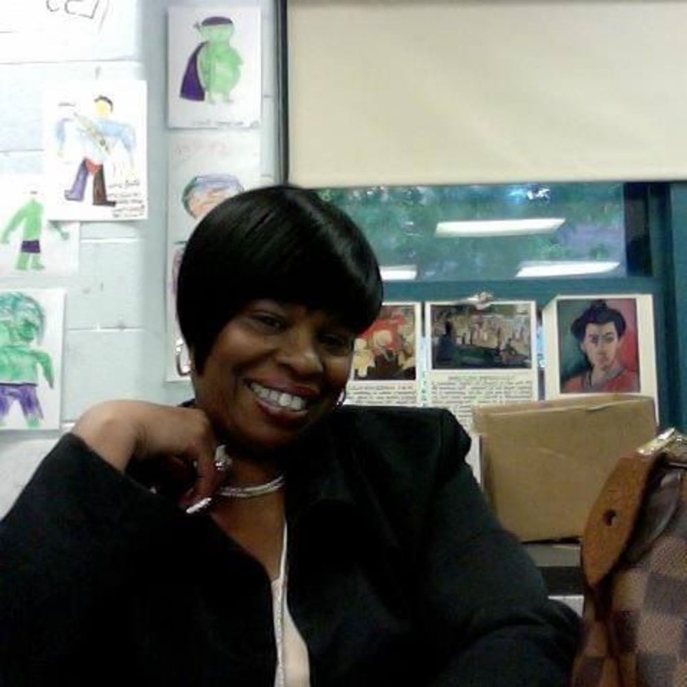 Meet your Posher, Naeema